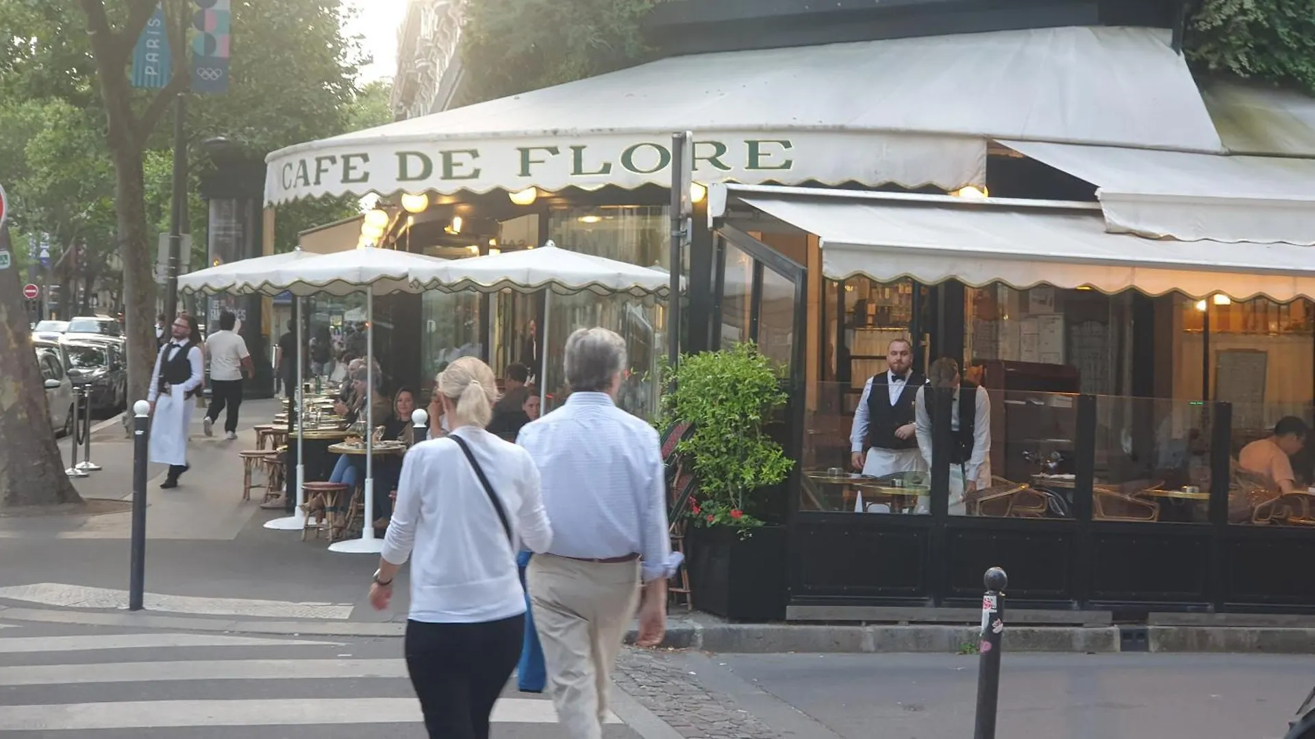 Apartment Gorgeous Place ,Center Paris,Close To Louvre Meusm And Eiffel Tour ,Front Metro