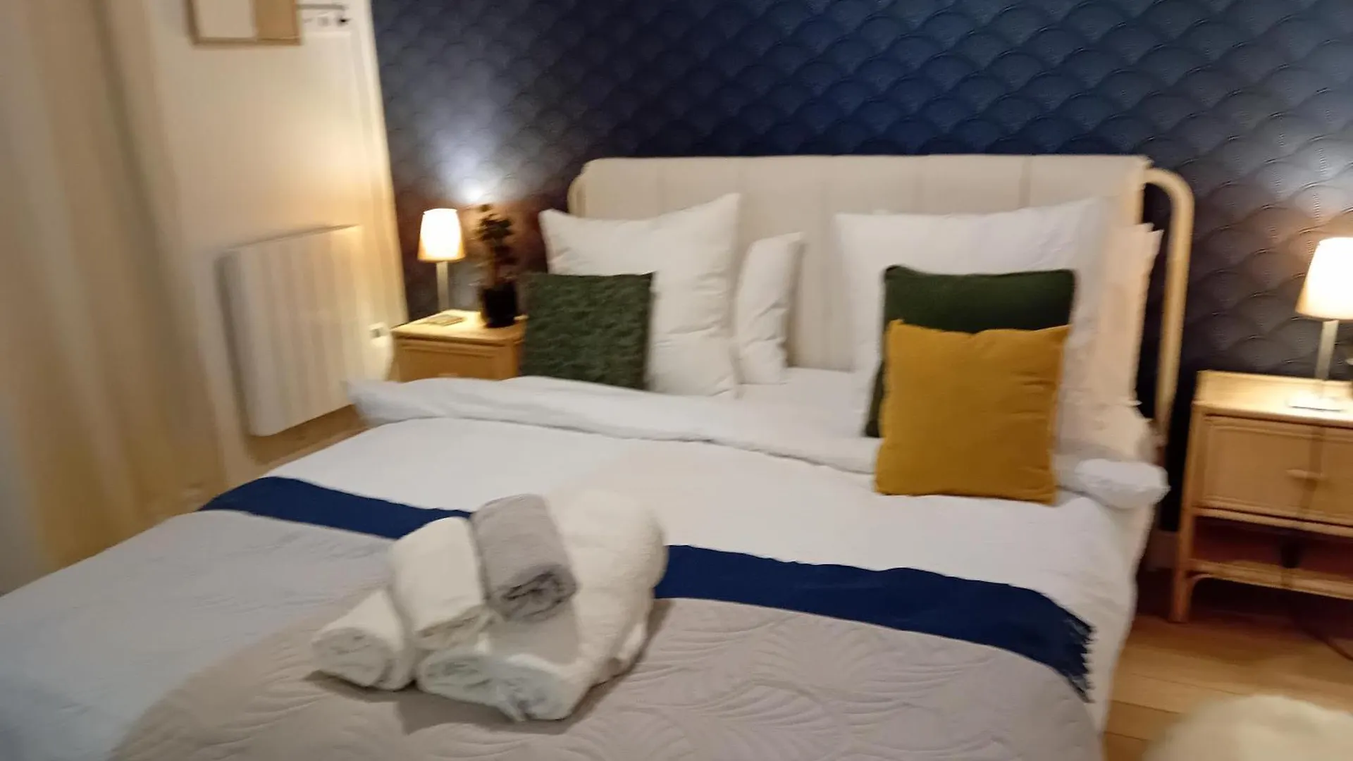 Gorgeous Place ,Center Paris,Close To Louvre Meusm And Eiffel Tour ,Front Metro Apartment Paris