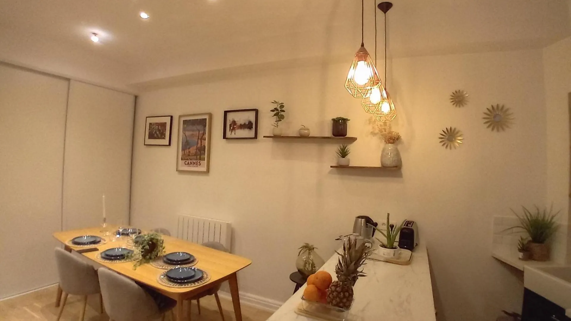 Apartment Gorgeous Place ,Center Paris,Close To Louvre Meusm And Eiffel Tour ,Front Metro