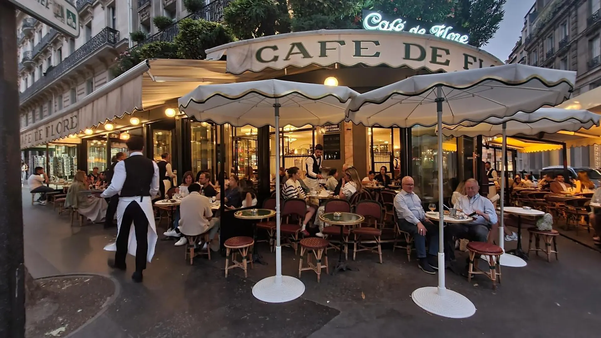 Gorgeous Place ,Center Paris,Close To Louvre Meusm And Eiffel Tour ,Front Metro Francia